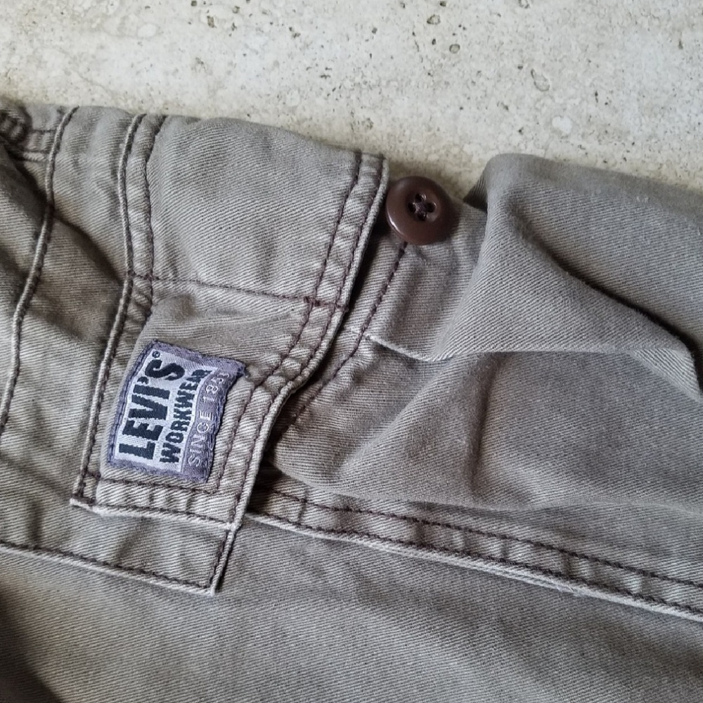 Levis cargo workwear shorts